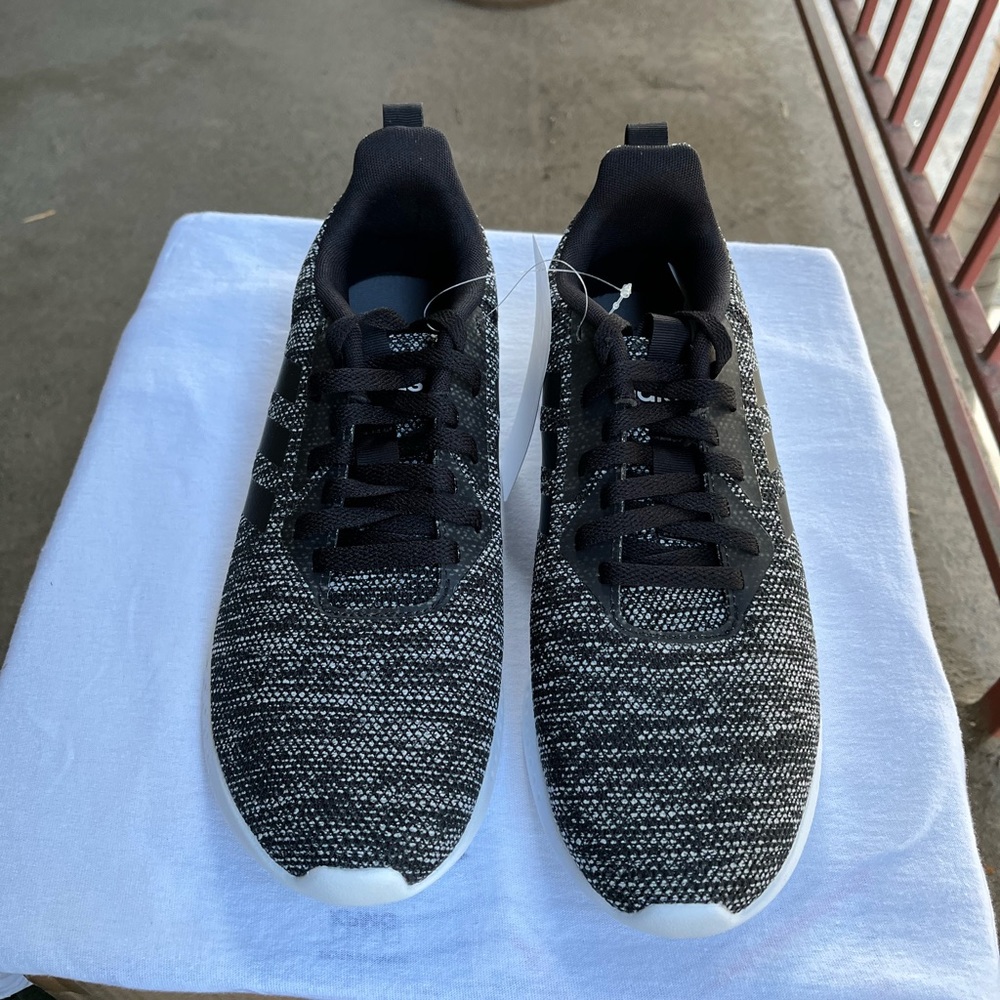 Man running shoes. Man Adidas sneaker. Puremotion Men.